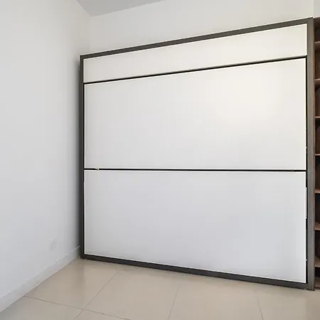 아파트 Parc Vespins Pi27 *